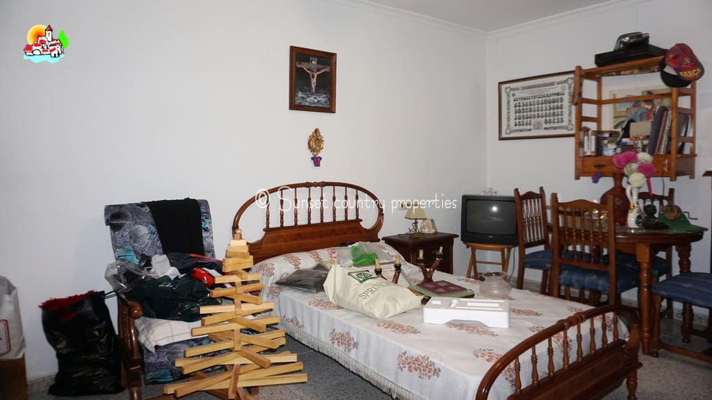 4 Zimmer Haus zu verkaufen in Iznajar - 114.800 € (Ref: 10145289)