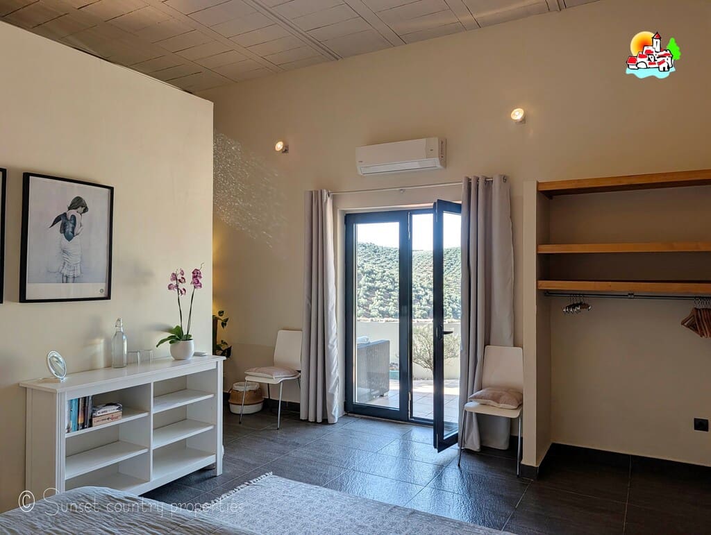 6 sypialnia Pensjonat na sprzedaż w Villanueva de Algaidas z basenem - 599 000 € (Ref: 10173362)