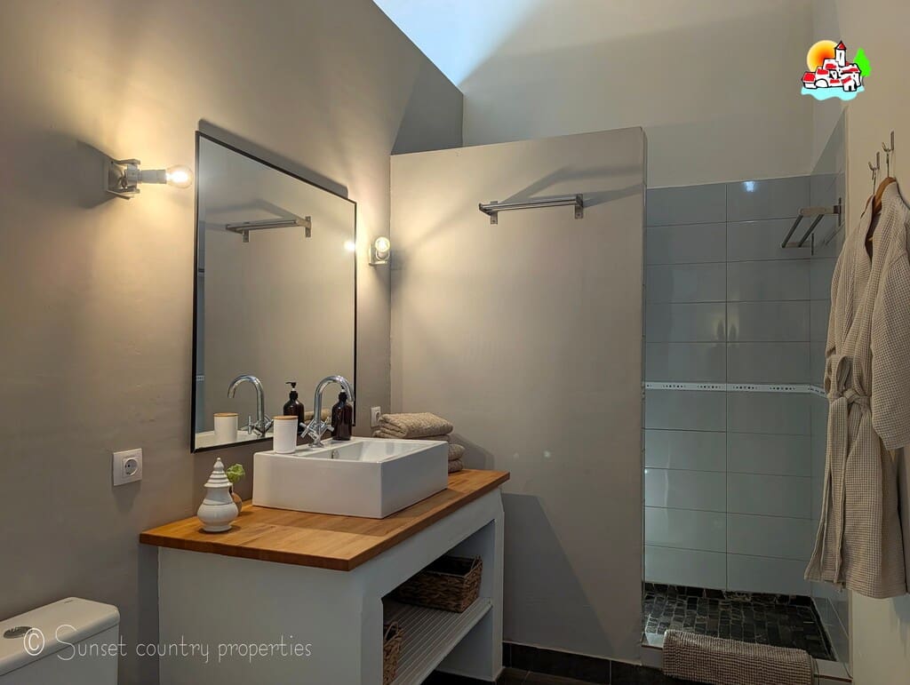 6 sypialnia Pensjonat na sprzedaż w Villanueva de Algaidas z basenem - 599 000 € (Ref: 10173362)