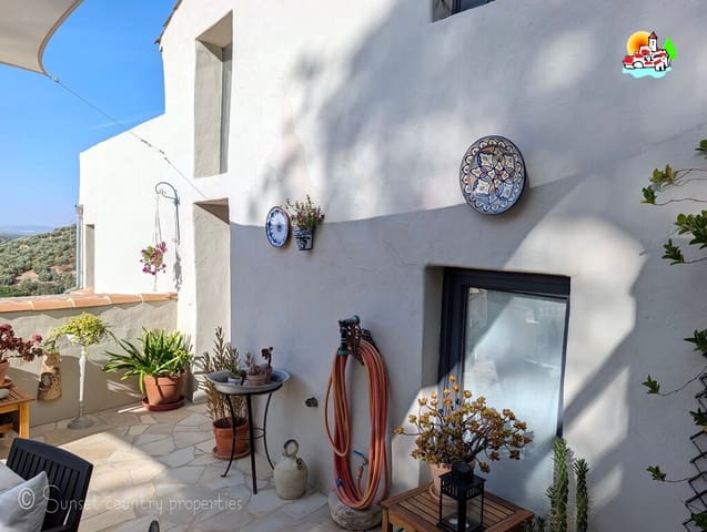 6 sypialnia Pensjonat na sprzedaż w Villanueva de Algaidas z basenem - 599 000 € (Ref: 10173362)