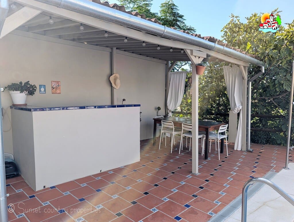 6 sypialnia Pensjonat na sprzedaż w Villanueva de Algaidas z basenem - 599 000 € (Ref: 10173362)