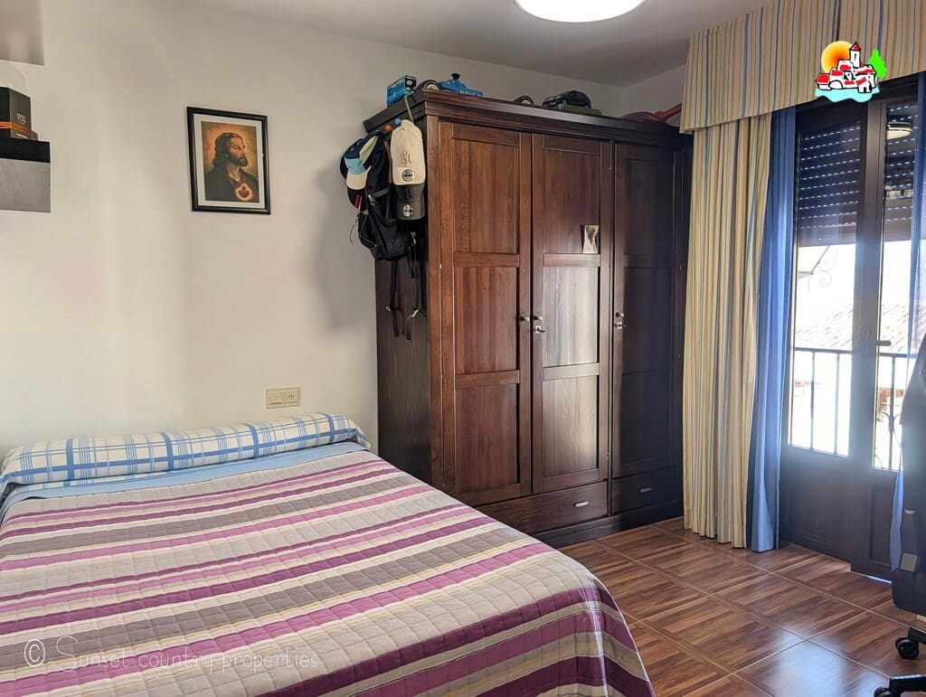 3 bedroom Townhouse for sale in Archidona - € 145,000 (Ref: 10184139)