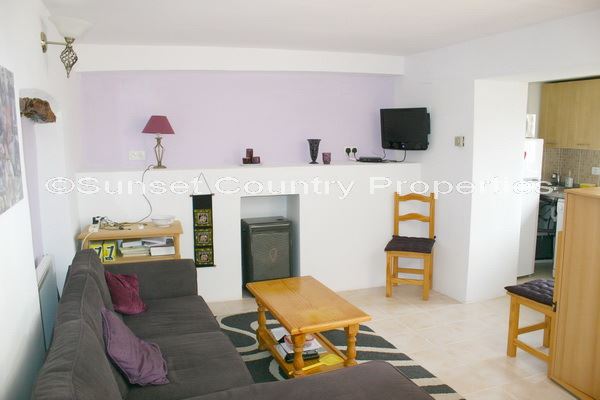 2 soverom Hus til salgs i Iznájar - € 64 000 (Ref: 2975185)