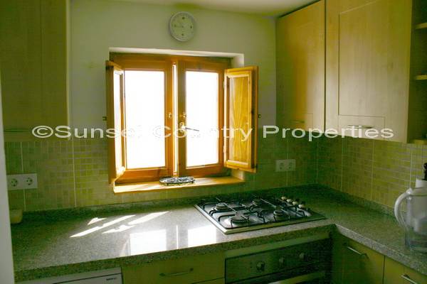 2 soverom Hus til salgs i Iznájar - € 64 000 (Ref: 2975185)