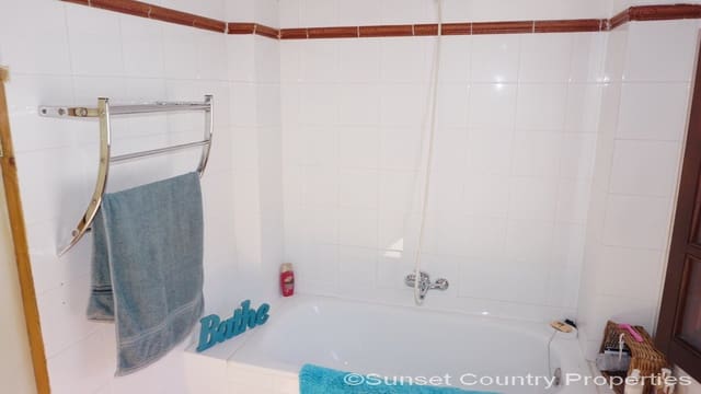 2 soveværelse Byhus til salg i Ventorros de Balerma, Loja - € 85.000 (Ref: 4651250)