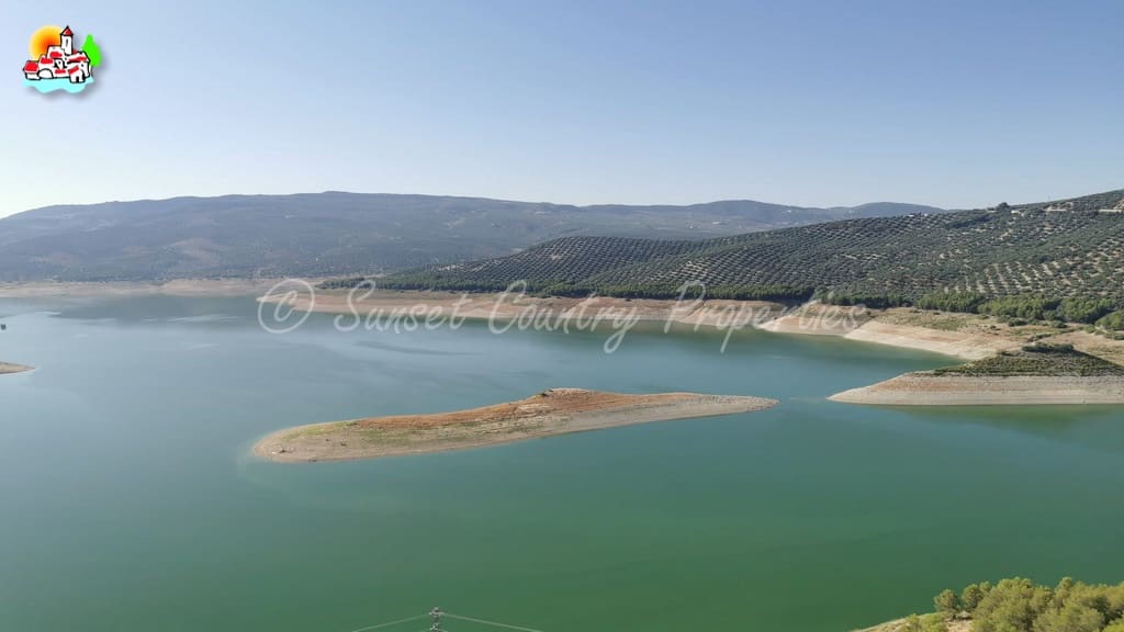 2 soverom Hus til salgs i Iznajar - € 114 000 (Ref: 6848197)