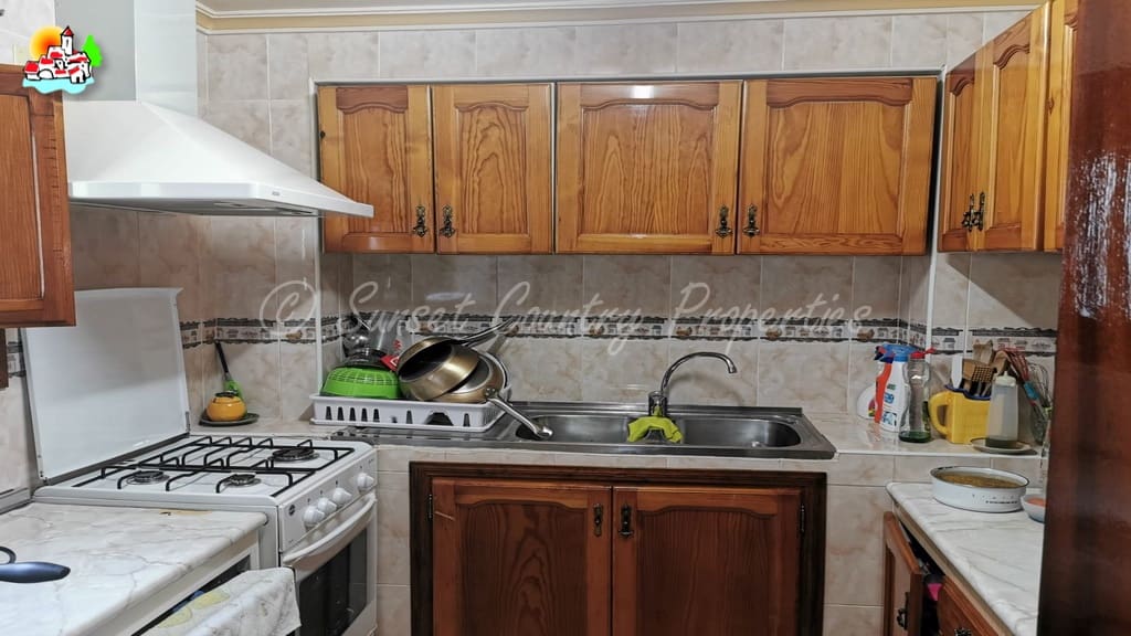 2 soverom Hus til salgs i Iznajar - € 114 000 (Ref: 6848197)