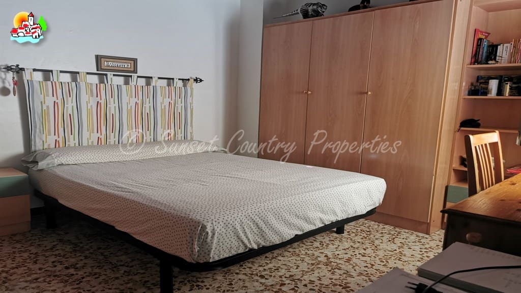 2 soverom Hus til salgs i Iznajar - € 114 000 (Ref: 6848197)