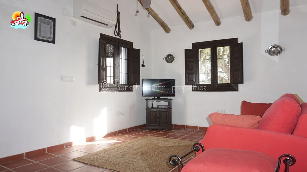 6 quarto Quinta/Casa Rural para venda em Iznajar com piscina - 465 000 € (Ref: 6935154)