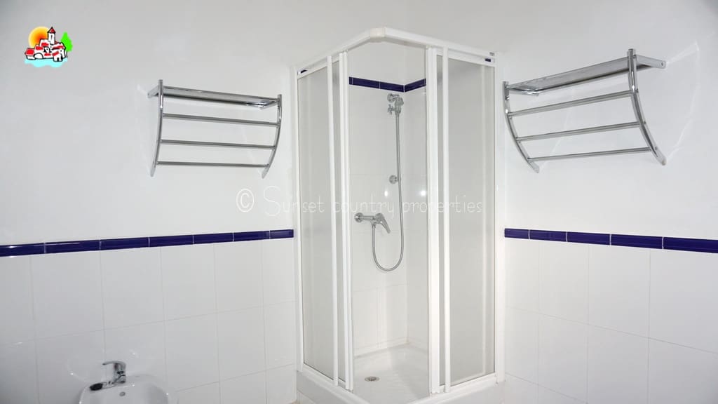 6 quarto Quinta/Casa Rural para venda em Iznajar com piscina - 465 000 € (Ref: 6935154)