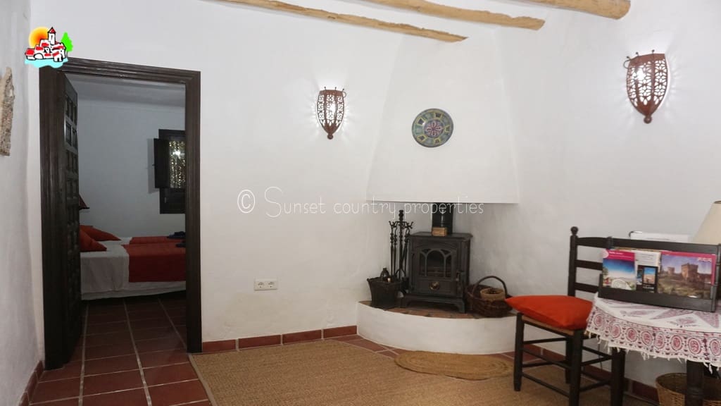 6 quarto Quinta/Casa Rural para venda em Iznajar com piscina - 465 000 € (Ref: 6935154)