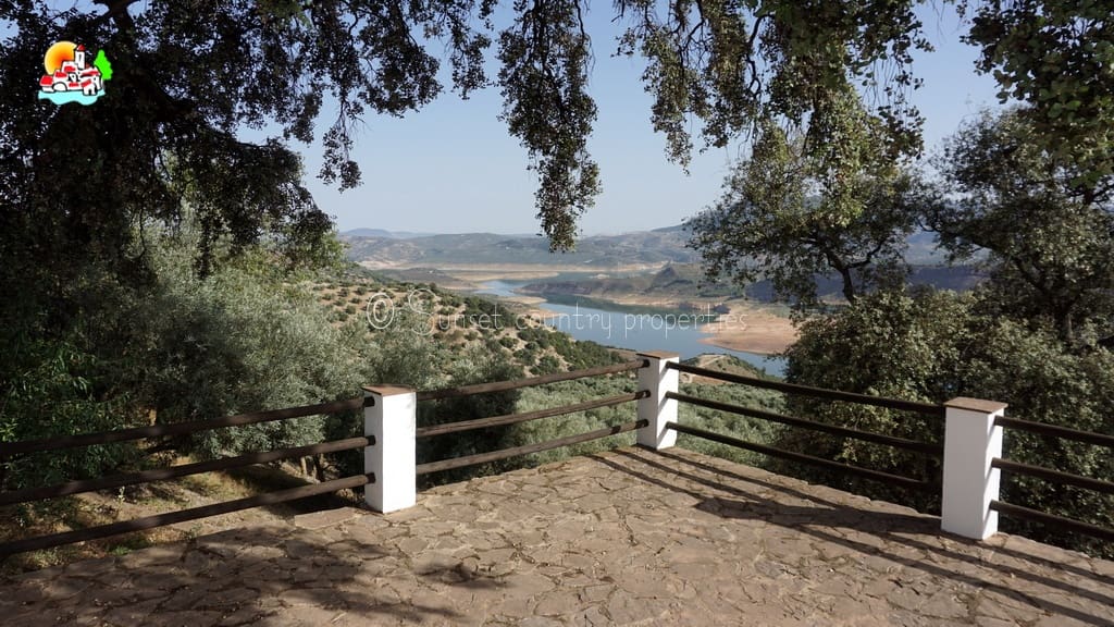 6 quarto Quinta/Casa Rural para venda em Iznajar com piscina - 465 000 € (Ref: 6935154)