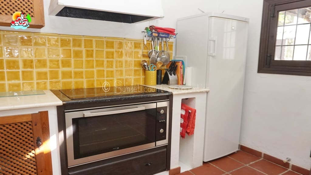 6 quarto Quinta/Casa Rural para venda em Iznajar com piscina - 465 000 € (Ref: 6935154)