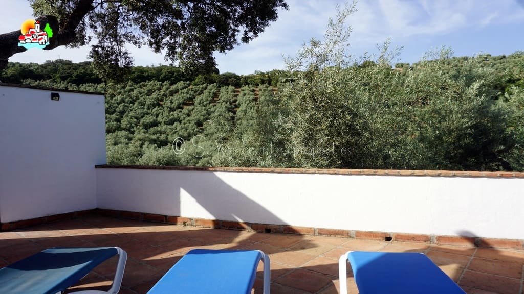 6 quarto Quinta/Casa Rural para venda em Iznajar com piscina - 465 000 € (Ref: 6935154)