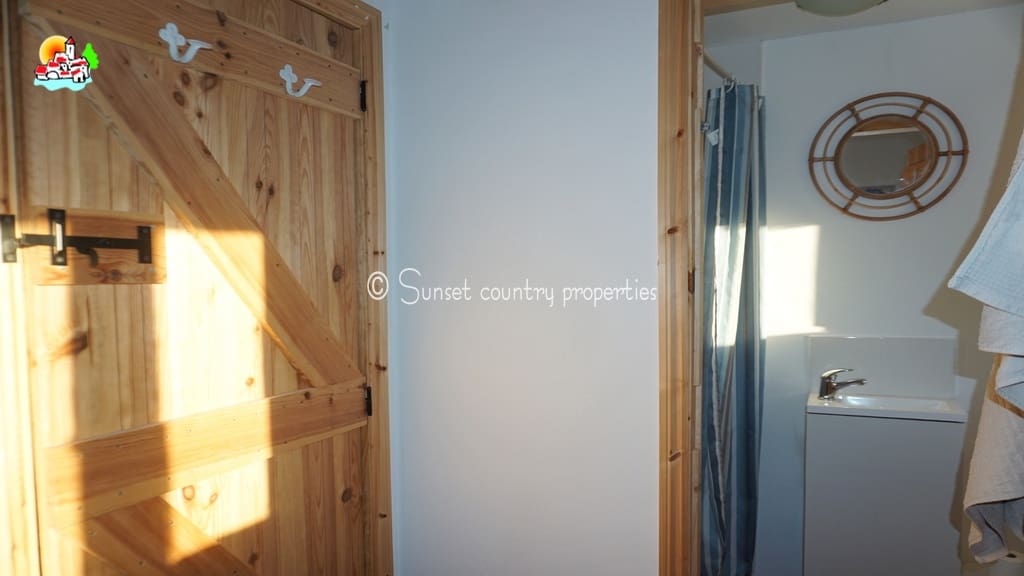 4 soveværelse Finca/Landehus til salg i Iznajar - € 189.000 (Ref: 8008042)