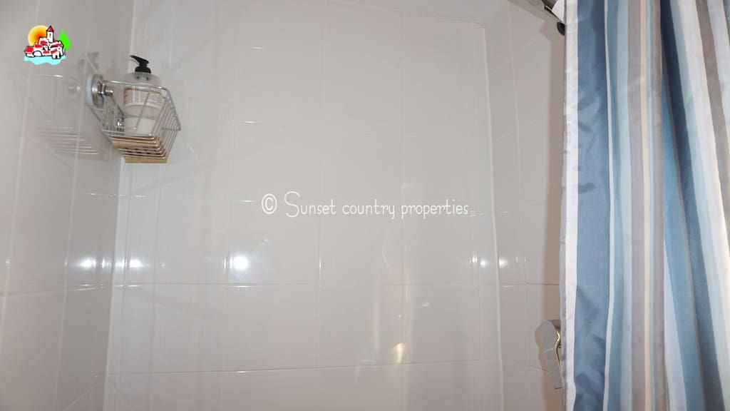 4 soveværelse Finca/Landehus til salg i Iznajar - € 189.000 (Ref: 8008042)