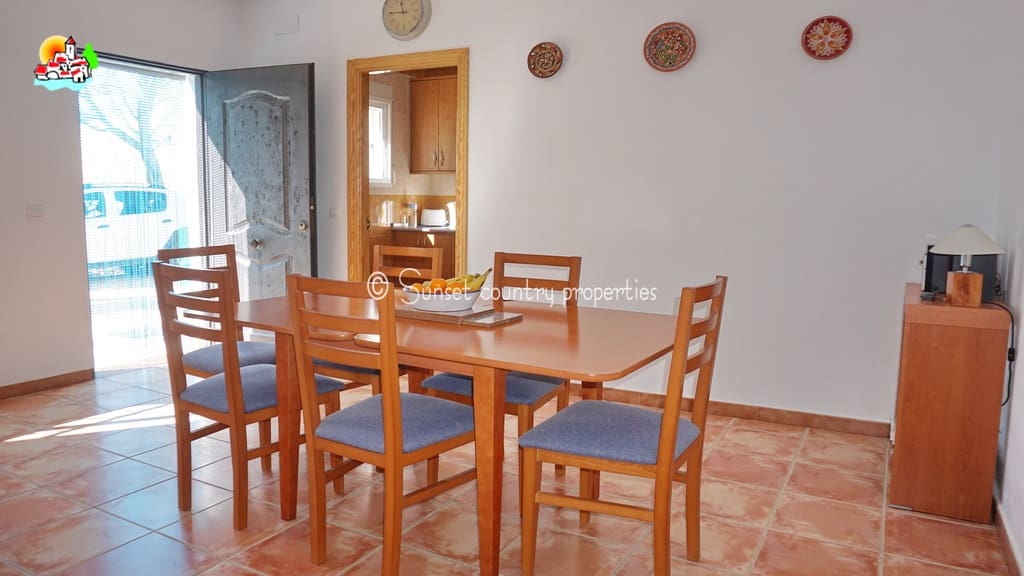 3 soveværelse Byhus til salg i Villanueva de Algaidas - € 79.999 (Ref: 8246618)