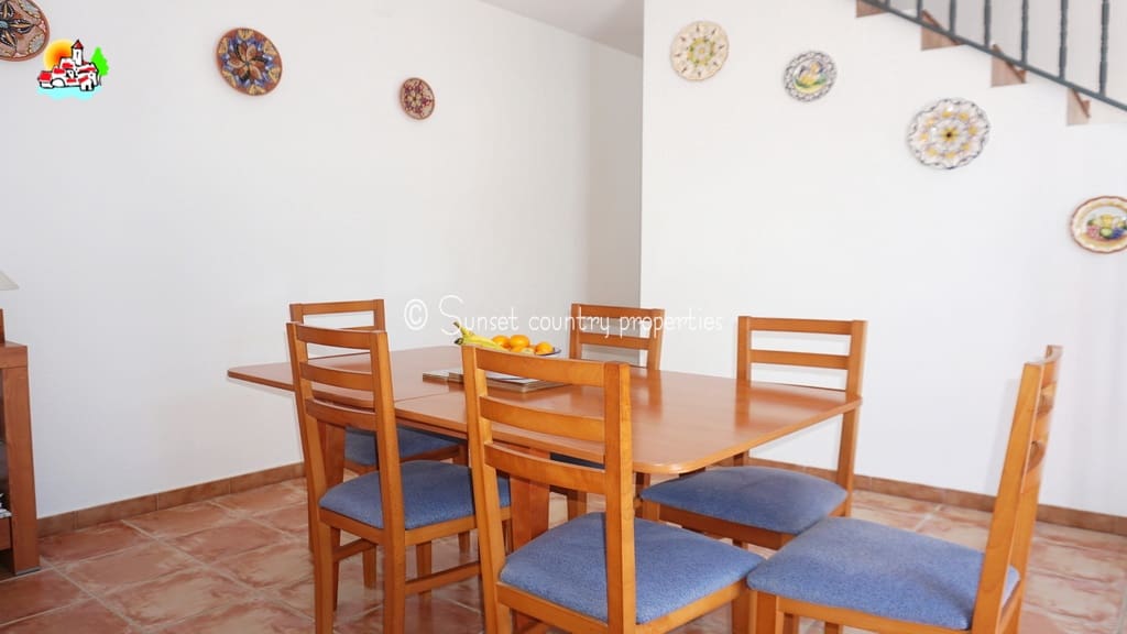 3 soveværelse Byhus til salg i Villanueva de Algaidas - € 79.999 (Ref: 8246618)