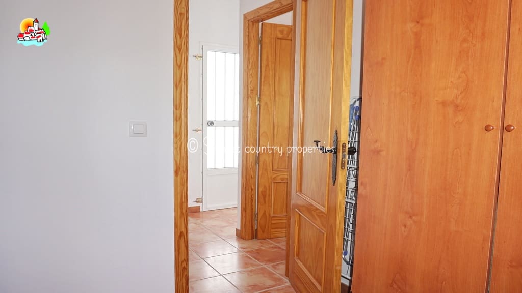 3 soveværelse Byhus til salg i Villanueva de Algaidas - € 79.999 (Ref: 8246618)