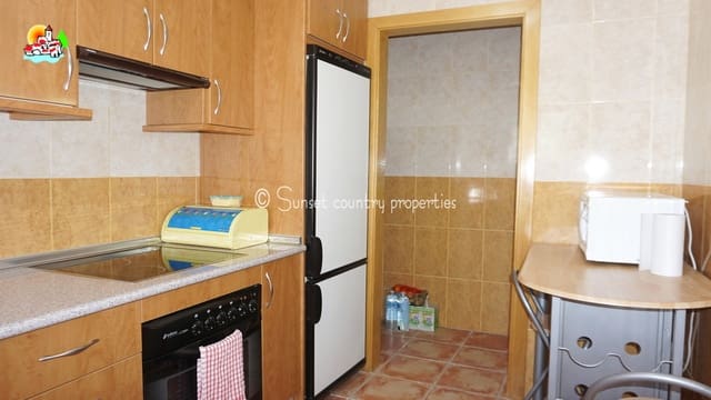 3 soveværelse Byhus til salg i Villanueva de Algaidas - € 79.999 (Ref: 8246618)