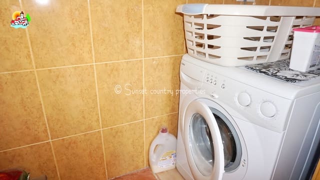 3 soveværelse Byhus til salg i Villanueva de Algaidas - € 79.999 (Ref: 8246618)