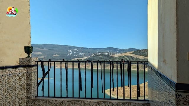 4 quarto Casa em Banda para venda em Iznájar - 129 000 € (Ref: 8513796)