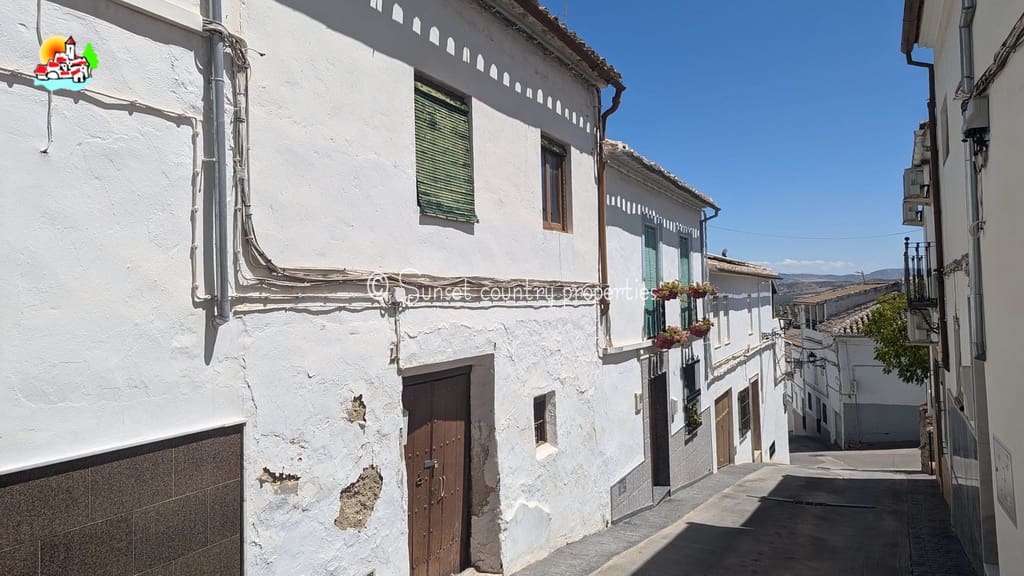 Ruin til salg i Iznajar - € 39.900 (Ref: 8513803)