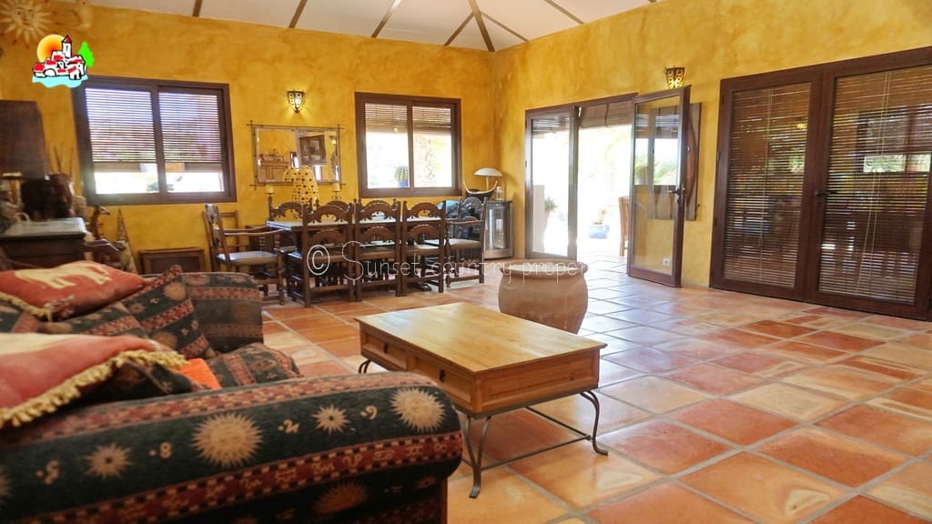 4 quarto Quinta/Casa Rural para venda em Iznajar com piscina - 449 950 € (Ref: 8848262)