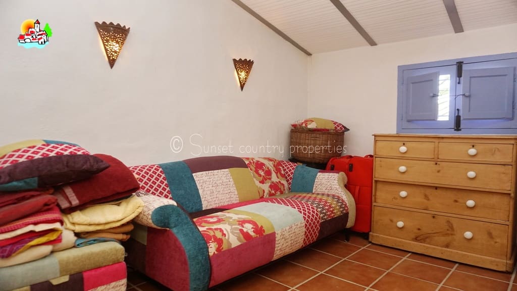 4 quarto Quinta/Casa Rural para venda em Iznajar com piscina - 449 950 € (Ref: 8848262)