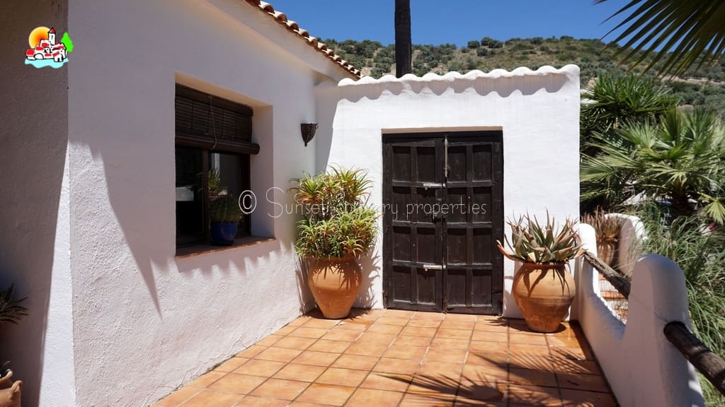 4 quarto Quinta/Casa Rural para venda em Iznajar com piscina - 449 950 € (Ref: 8848262)