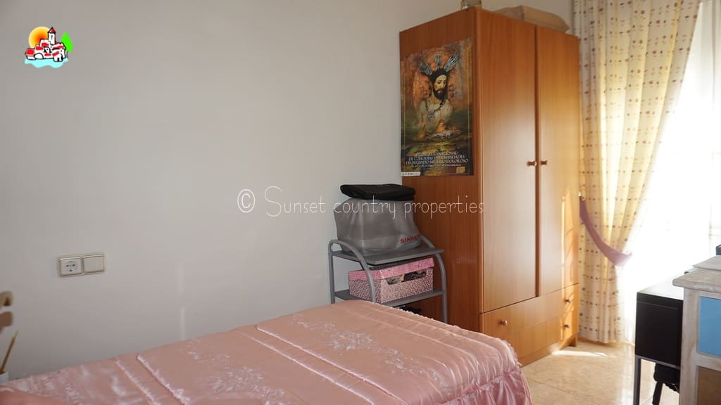 3 soveværelse Byhus til salg i Archidona - € 155.000 (Ref: 8850636)