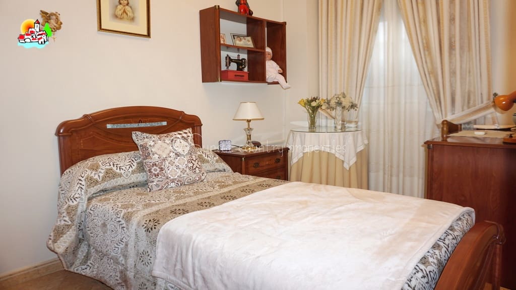 3 soveværelse Byhus til salg i Archidona - € 155.000 (Ref: 8850636)