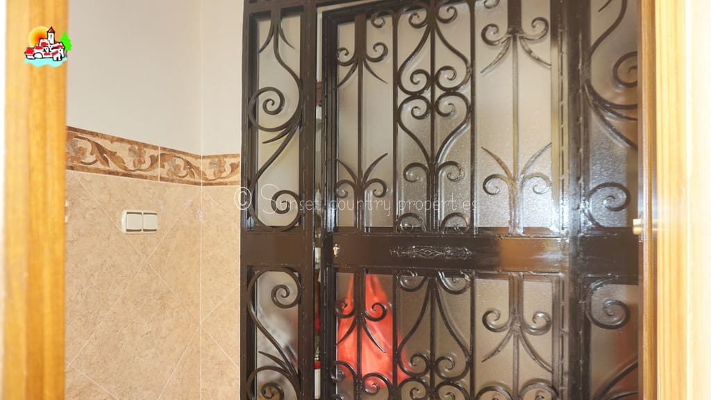 3 soveværelse Byhus til salg i Archidona - € 155.000 (Ref: 8850636)