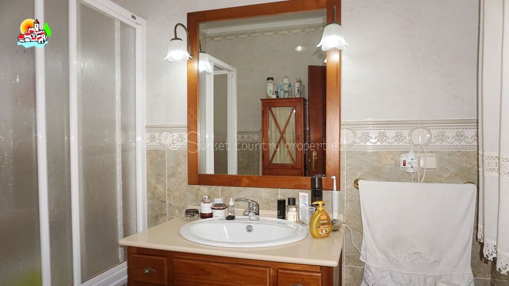 3 soveværelse Byhus til salg i Archidona - € 155.000 (Ref: 8850636)