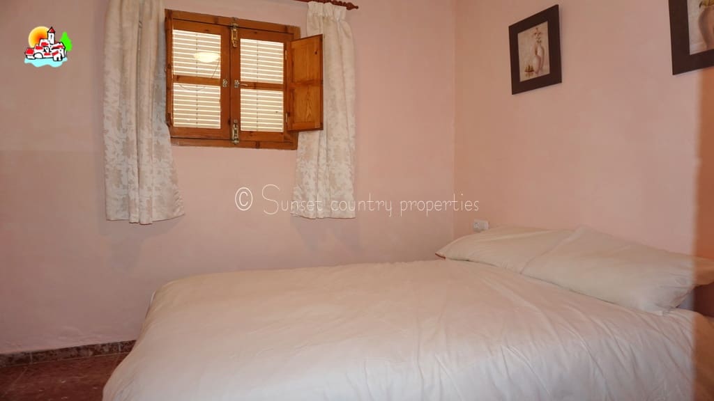 3 soveværelse Byhus til salg i Villanueva de Algaidas - € 119.950 (Ref: 9041386)