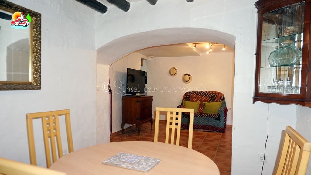 3 soveværelse Byhus til salg i Villanueva de Algaidas - € 119.950 (Ref: 9041386)