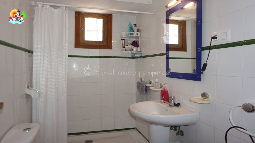 3 soveværelse Byhus til salg i Villanueva de Algaidas - € 119.950 (Ref: 9041386)