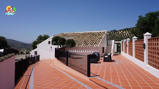 4 bedroom Finca/Country House for sale in Iznájar with pool - € 439,000 (Ref: 9087384)