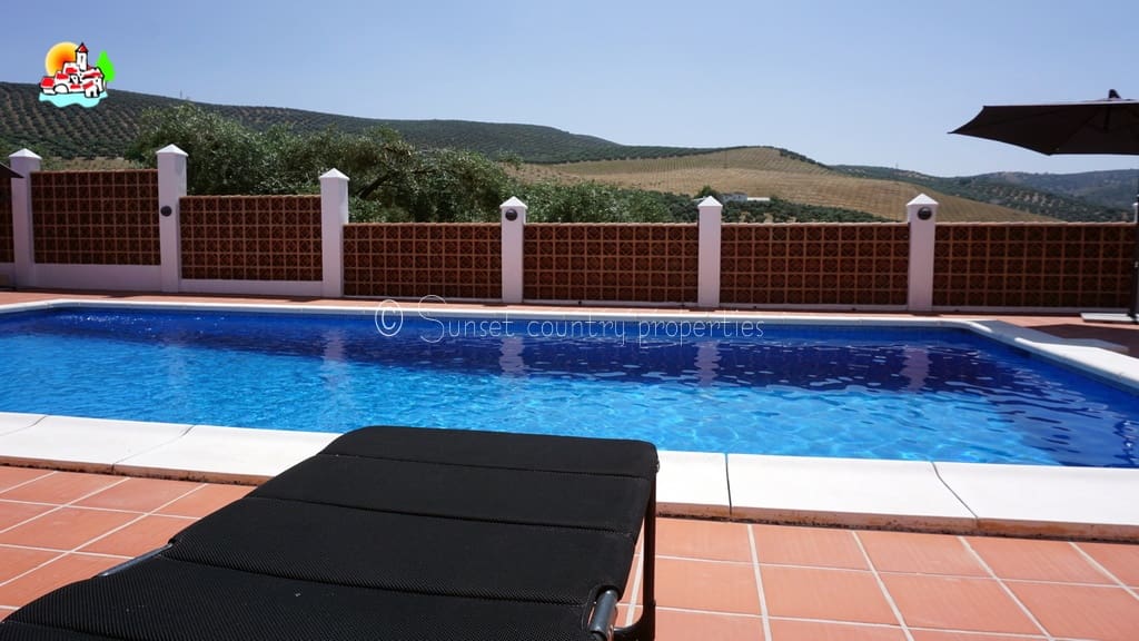 4 bedroom Finca/Country House for sale in Iznajar with pool - € 439,000 (Ref: 9087384)