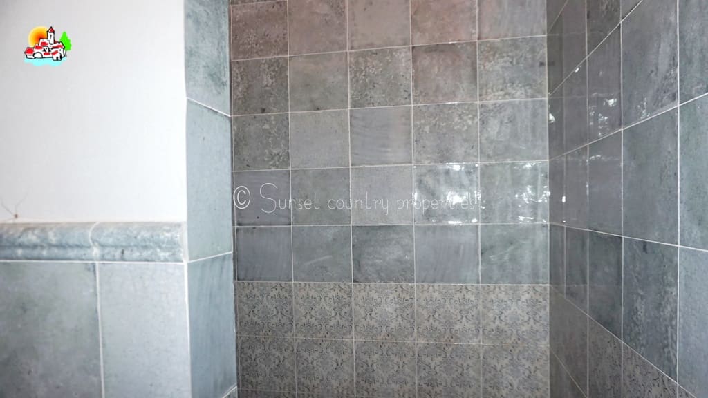 4 soveværelse Finca/Landehus til salg i Loja med swimmingpool garage - € 649.950 (Ref: 9104890)