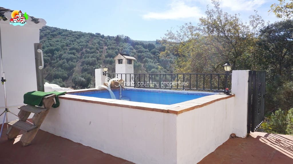 7 slaapkamer Finca/Landhuis te koop in Iznajar - € 375.000 (Ref: 9134965)