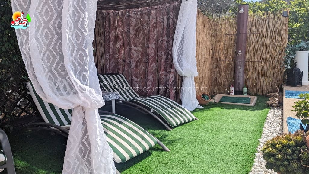 7 slaapkamer Finca/Landhuis te koop in Iznajar - € 375.000 (Ref: 9134965)