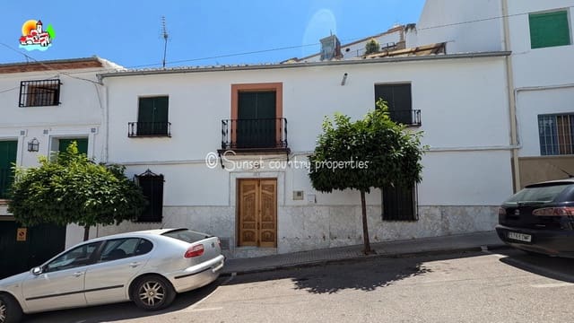4 soverom Hus til salgs i Iznájar - € 114 900 (Ref: 9135037)