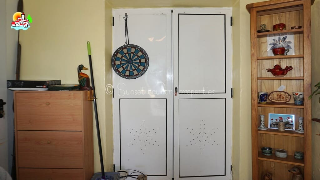 4 soveværelse Finca/Landehus til salg i Archidona med swimmingpool - € 239.950 (Ref: 9150640)