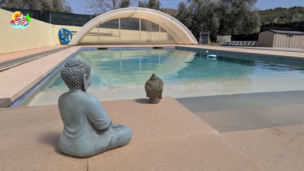 4 soveværelse Finca/Landehus til salg i Archidona med swimmingpool - € 239.950 (Ref: 9150640)