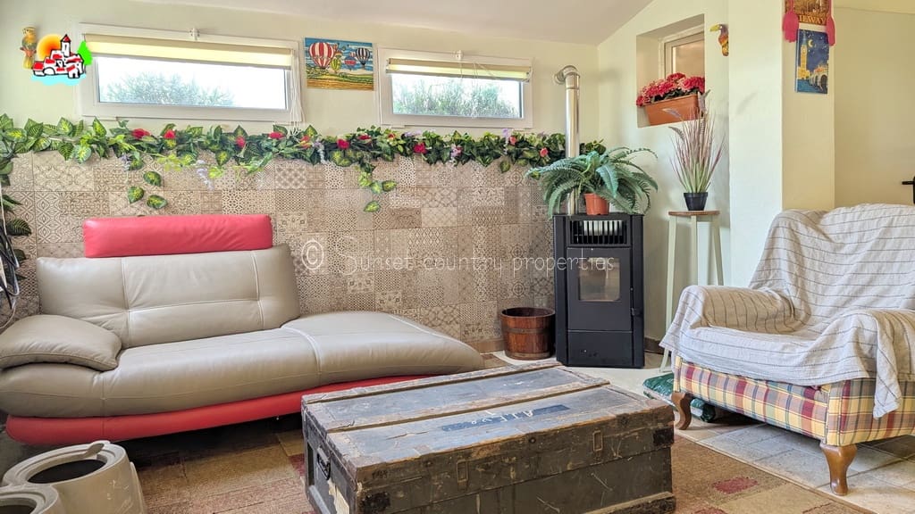 4 soveværelse Finca/Landehus til salg i Archidona med swimmingpool - € 239.950 (Ref: 9150640)