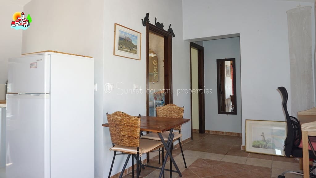 4 soveværelse Finca/Landehus til salg i Archidona med swimmingpool - € 239.950 (Ref: 9150640)