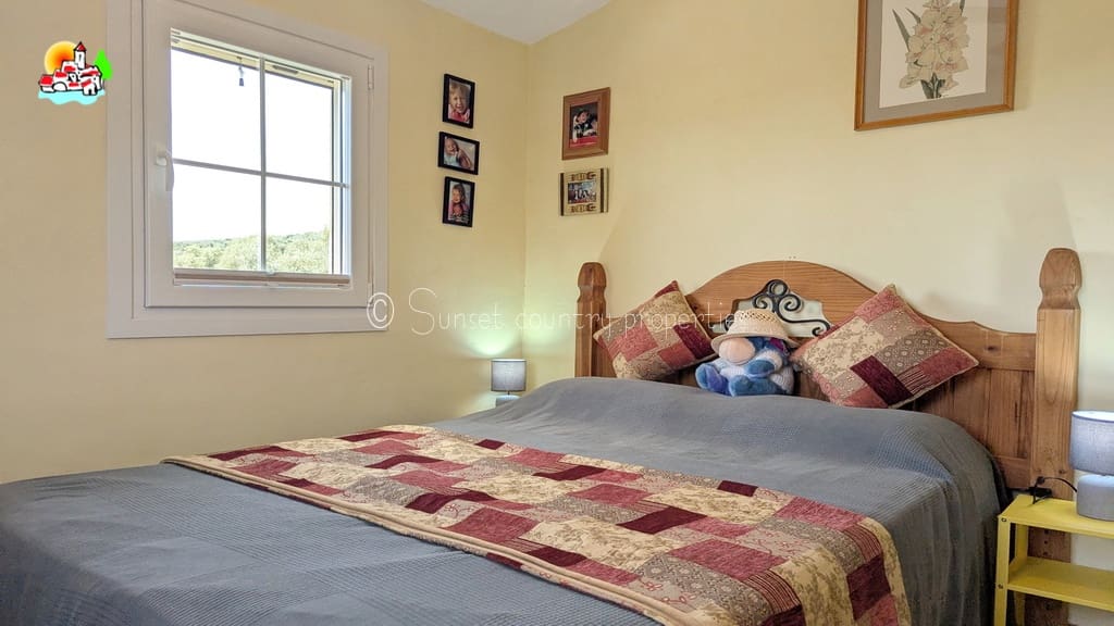 4 soveværelse Finca/Landehus til salg i Archidona med swimmingpool - € 239.950 (Ref: 9150640)