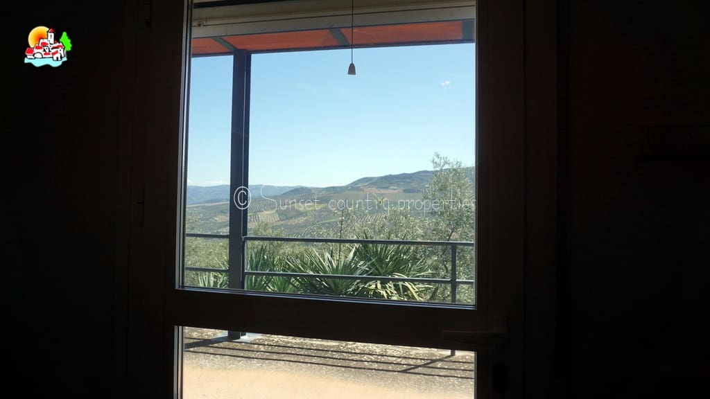 5 soveværelse Finca/Landehus til salg i Iznajar med swimmingpool garage - € 339.950 (Ref: 9151110)