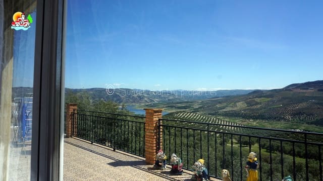 5 bedroom Finca/Country House for sale in Iznájar with pool garage - € 339,950 (Ref: 9151110)